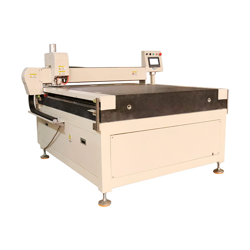 超薄直線玻璃切割機(jī)的工作原理是什么？